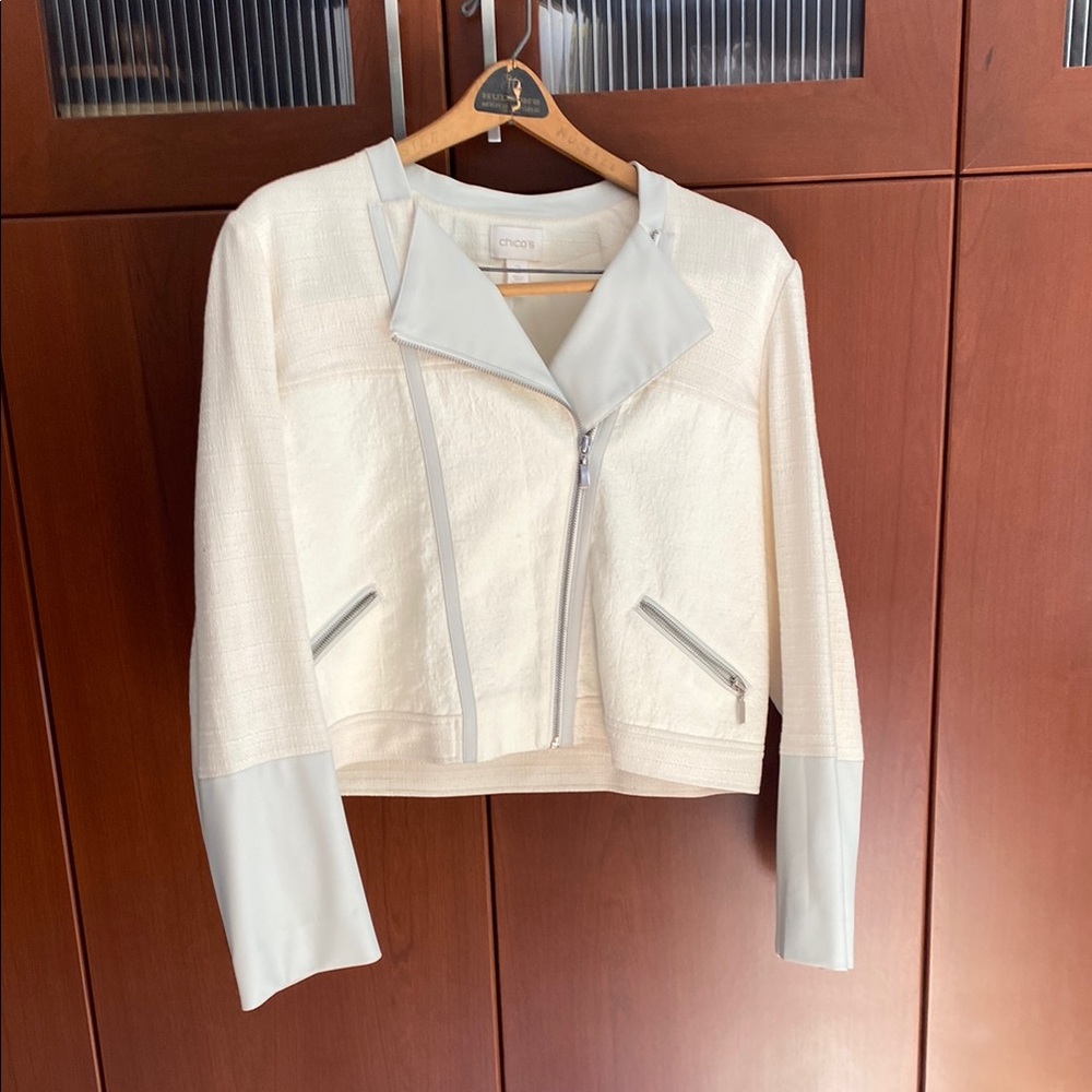 Chico's Cream and Gray Cropped Blazer Tailored Classic